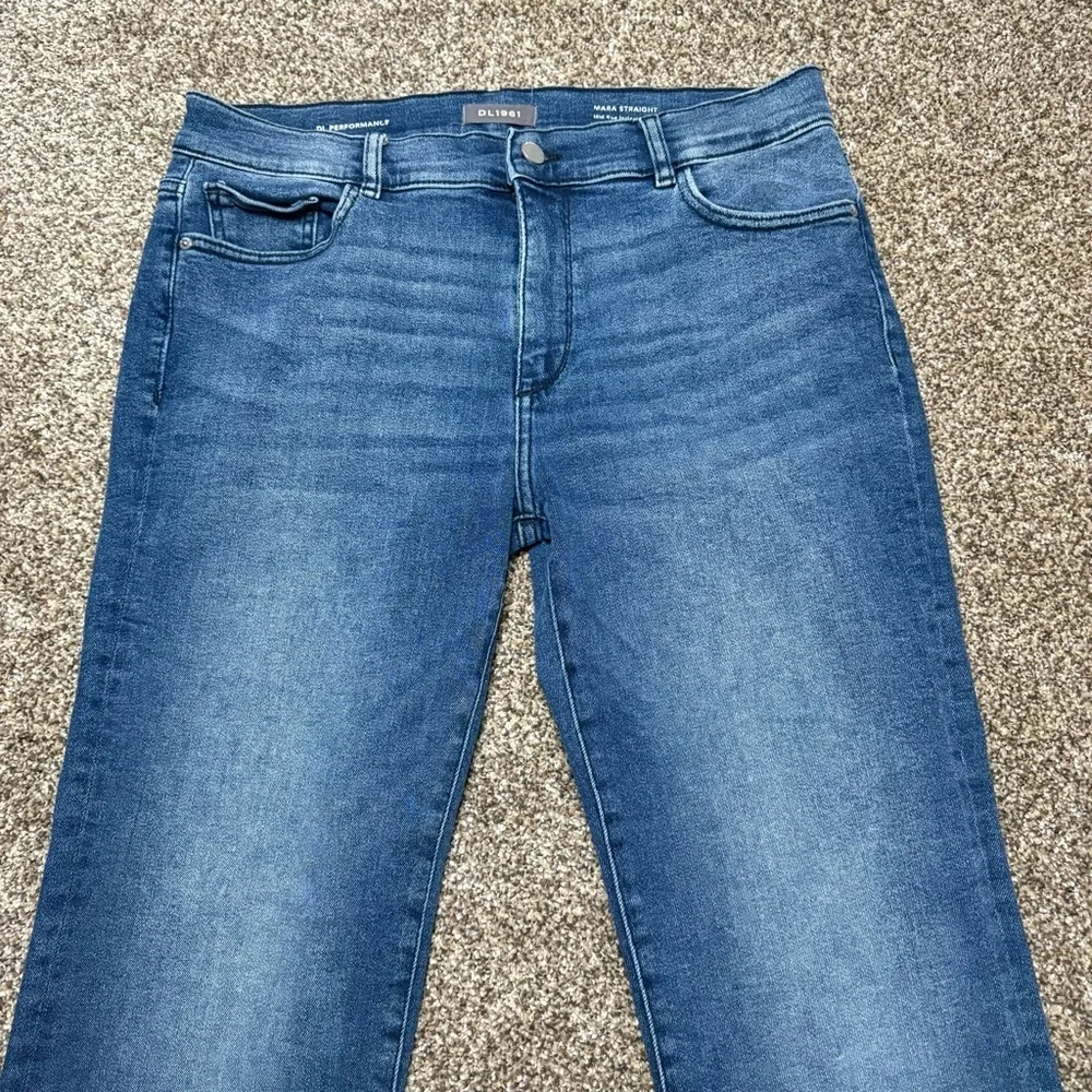 DL1961 Classic Blue Straight Leg Jeans - Picture 3 of 13